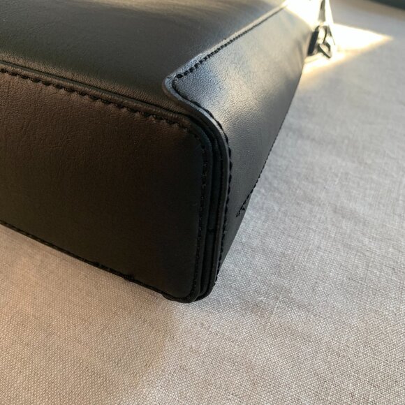 Matt & Nat Jada Shoulder Bag — Arbor Collection — Black (Like New) - Picture 6 of 6